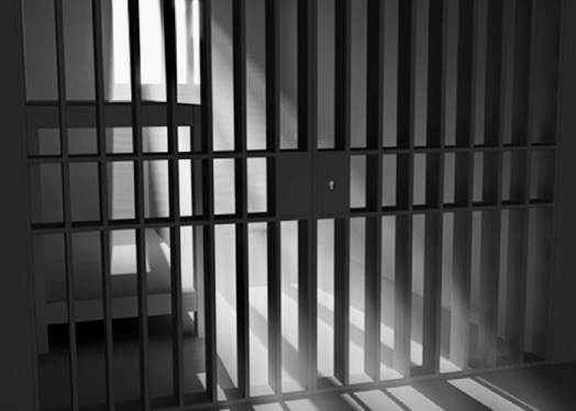 Image for article امرأة في الستين من عمرها تُعذَّب في السجن وزوجها المريض يتوفى في معاناة مريرة